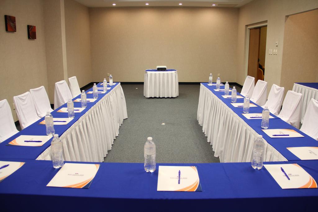 Rio Vista Inn Business High Class Hotel Poza Rica エクステリア 写真